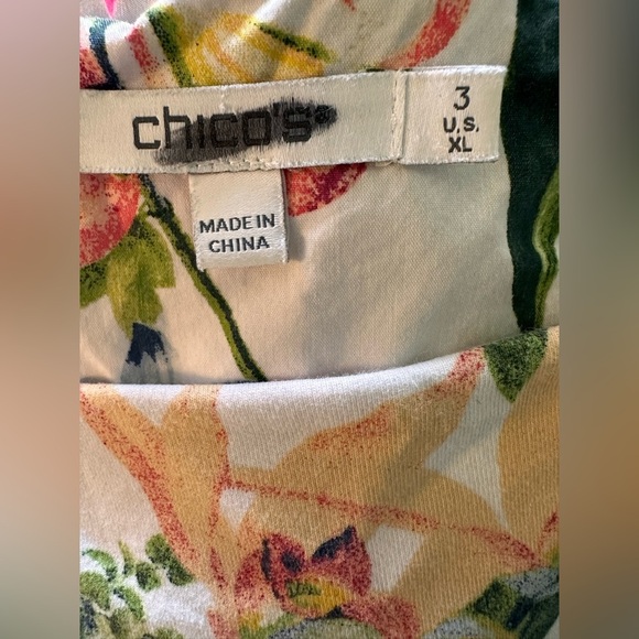 Chico's Green and White Floral Tropical Blouse - Picture 6 of 6